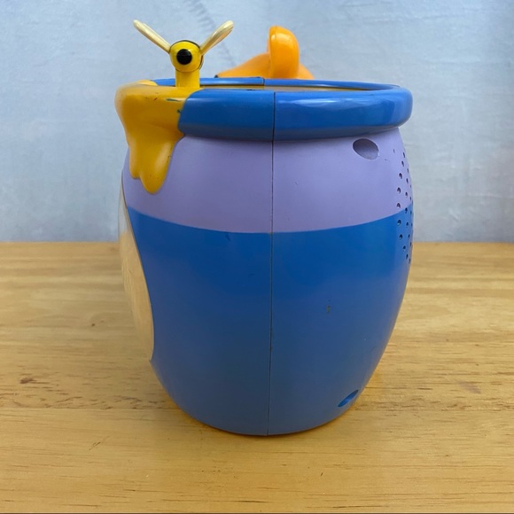 Vintage Disney Winnie The Pooh Honey Pot Clock - Picture 2 of 7